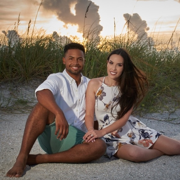 Welcome to my closet ☺️ - Picture 2 of 3